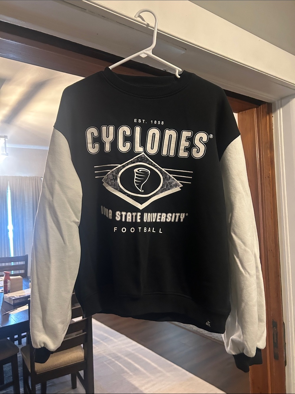 Cyclones Iowa State University Black and White Crewneck Pullover